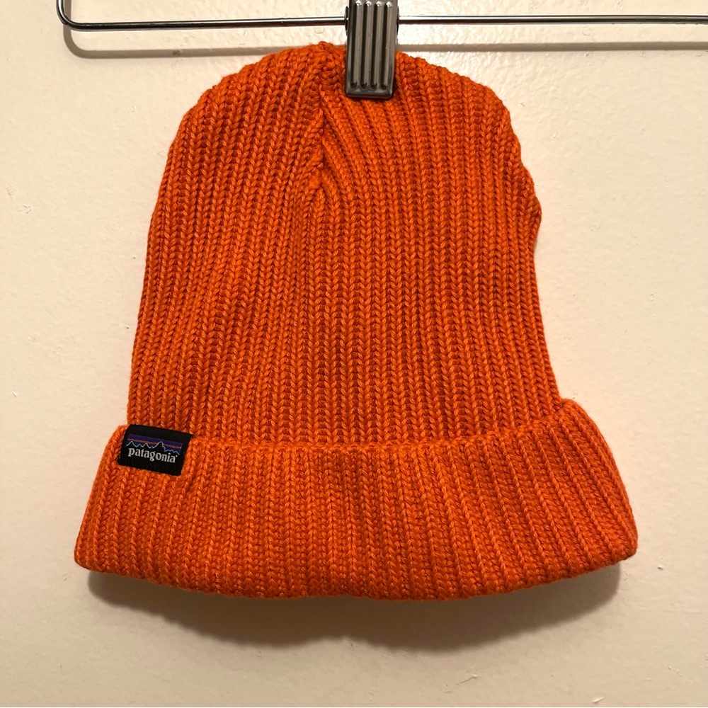 Patagonia Fisherman's Rolled Beanie (Rare Color) - Picture 2 of 4